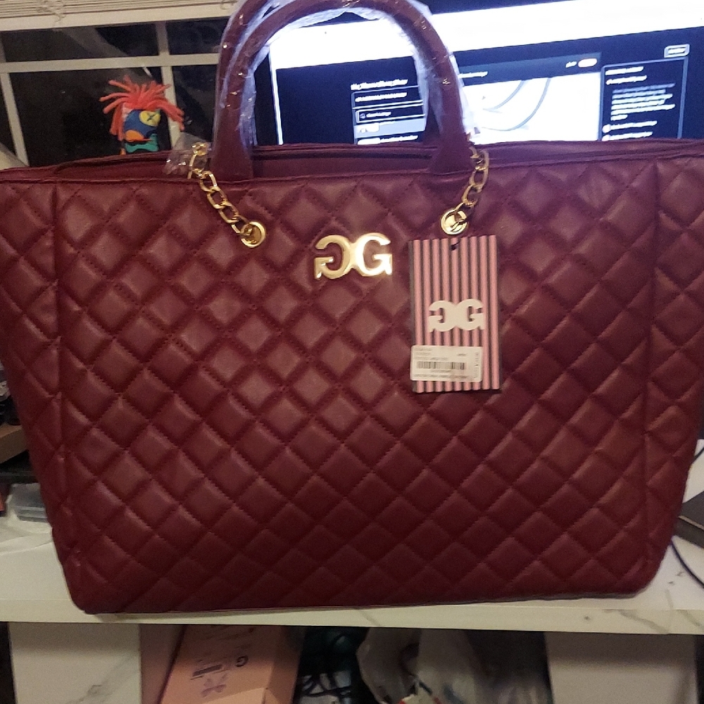 Elegant GILDA Quilted Burgundy Tote Bag